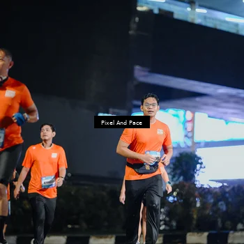 Runner Photo 7787068