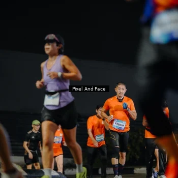 Runner Photo 7787072