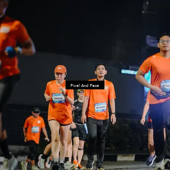 Runner Photo 7787074