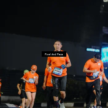 Runner Photo 7787078