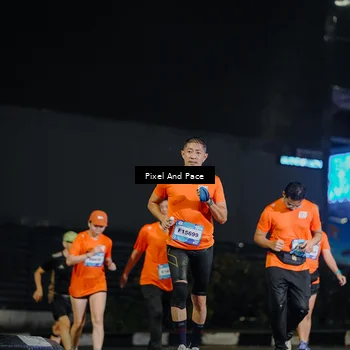 Runner Photo 7787079