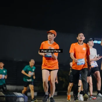 Runner Photo 7787082