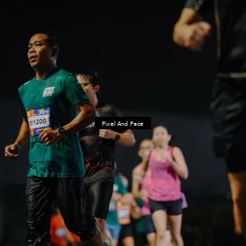 Runner Photo 7787101