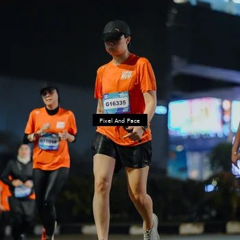 Runner Photo 7787142