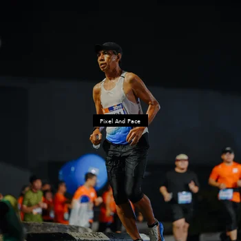 Runner Photo 7787189