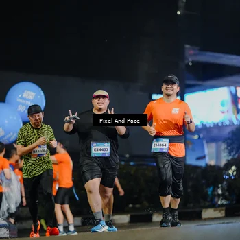 Runner Photo 7787228