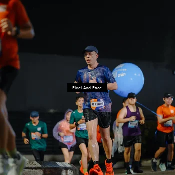 Runner Photo 7787233