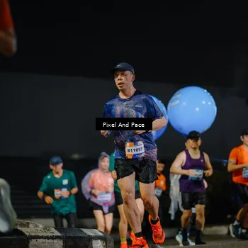 Runner Photo 7787258