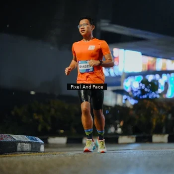 Runner Photo 7787267