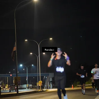 Runner Photo 7787271