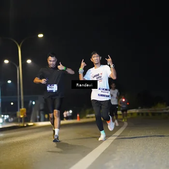 Runner Photo 7787273
