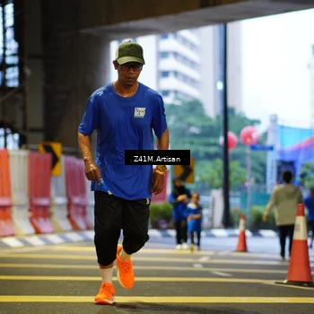 Runner Photo 7787278