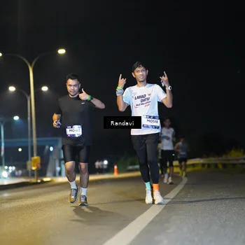 Runner Photo 7787280