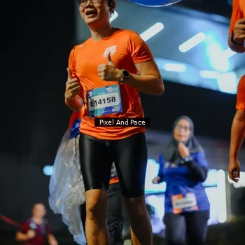 Runner Photo 7787292