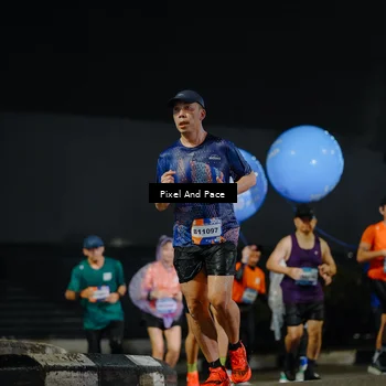 Runner Photo 7787298