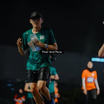 Runner Photo 7787318