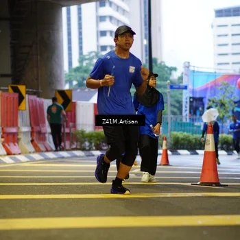 Runner Photo 7787319