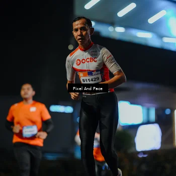 Runner Photo 7787341