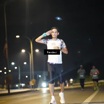 Runner Photo 7787361