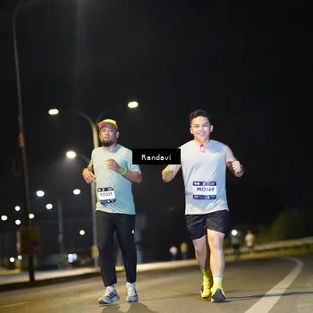 Runner Photo 7787365