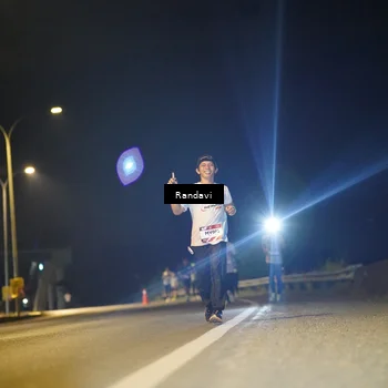 Runner Photo 7787373