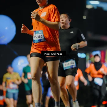 Runner Photo 7787391