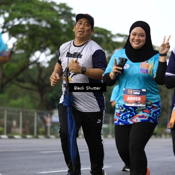 Runner Photo 7787400