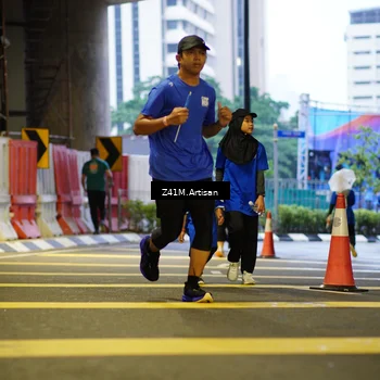 Runner Photo 7787413