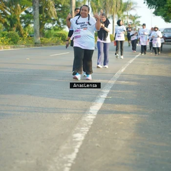 Runner Photo 7787459