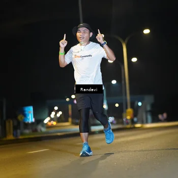 Runner Photo 7787466