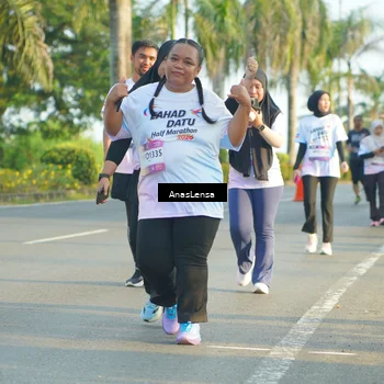 Runner Photo 7787467