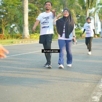 Runner Photo 7787491