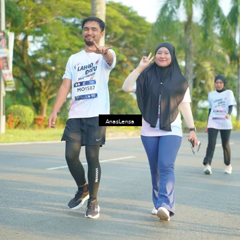 Runner Photo 7787515