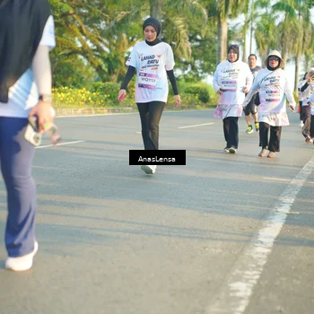 Runner Photo 7787517