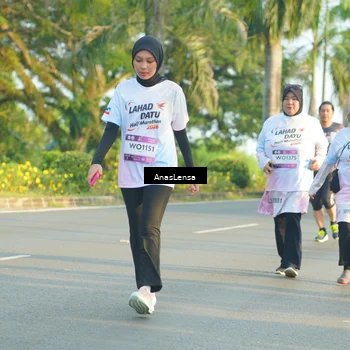 Runner Photo 7787521