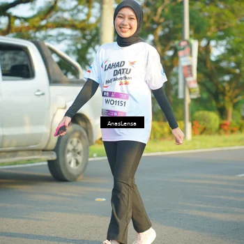 Runner Photo 7787562