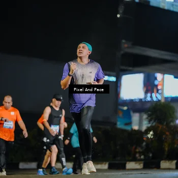Runner Photo 7787567