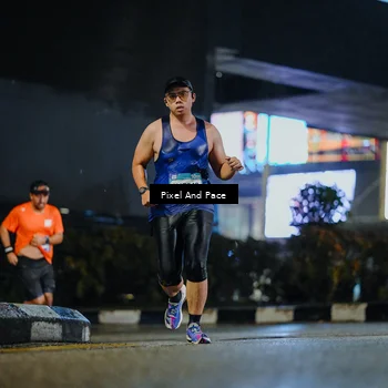 Runner Photo 7787573