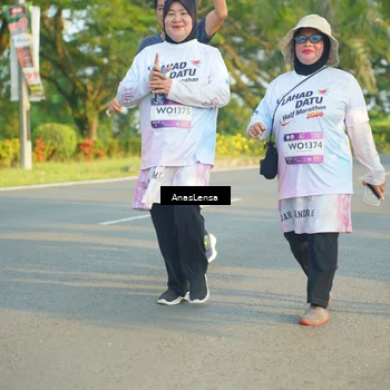 Runner Photo 7787578