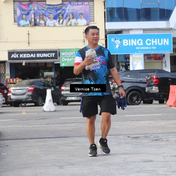 Runner Photo 7787591