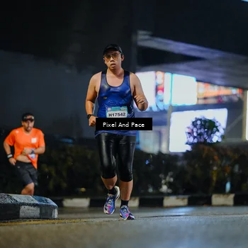 Runner Photo 7787595