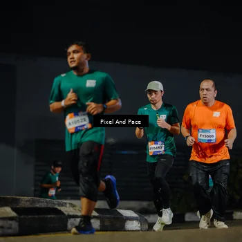 Runner Photo 7787615