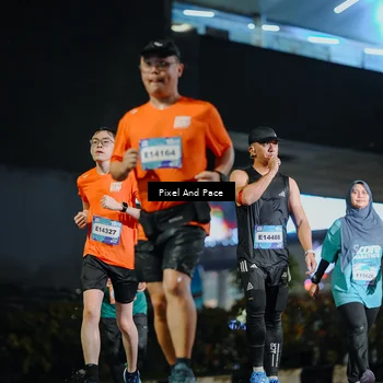 Runner Photo 7787623