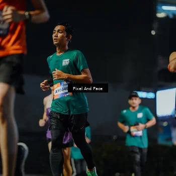 Runner Photo 7787642