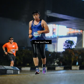Runner Photo 7787659