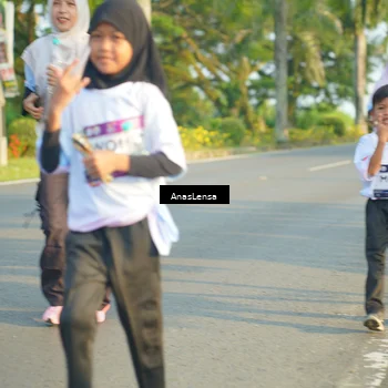 Runner Photo 7787661