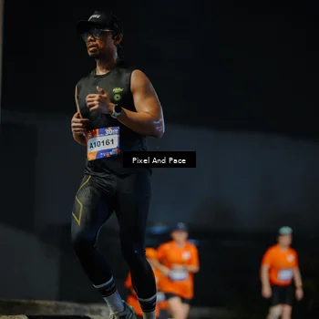 Runner Photo 7787670