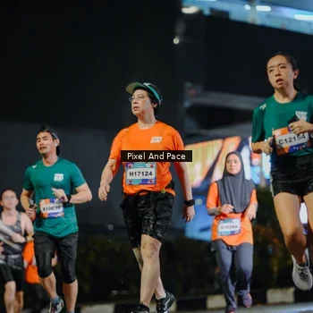 Runner Photo 7787695