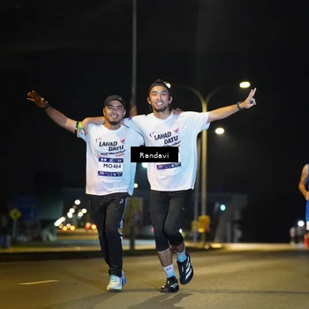Runner Photo 7787697