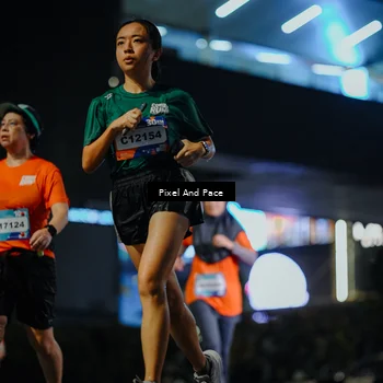 Runner Photo 7787700